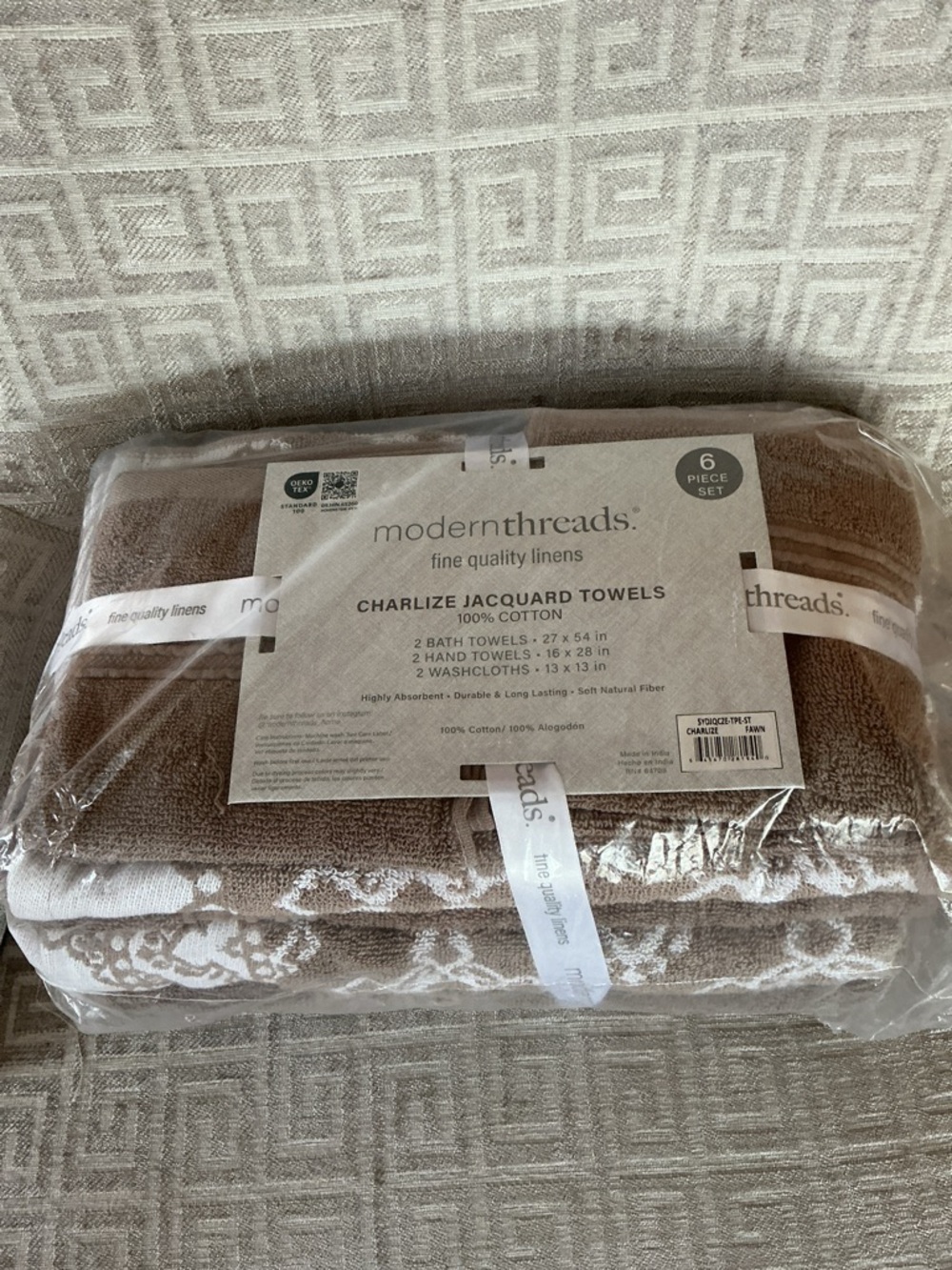 Modern Threads Damask Jacquard 6 Piece GreyTOWELS  With Embellished Border NWT